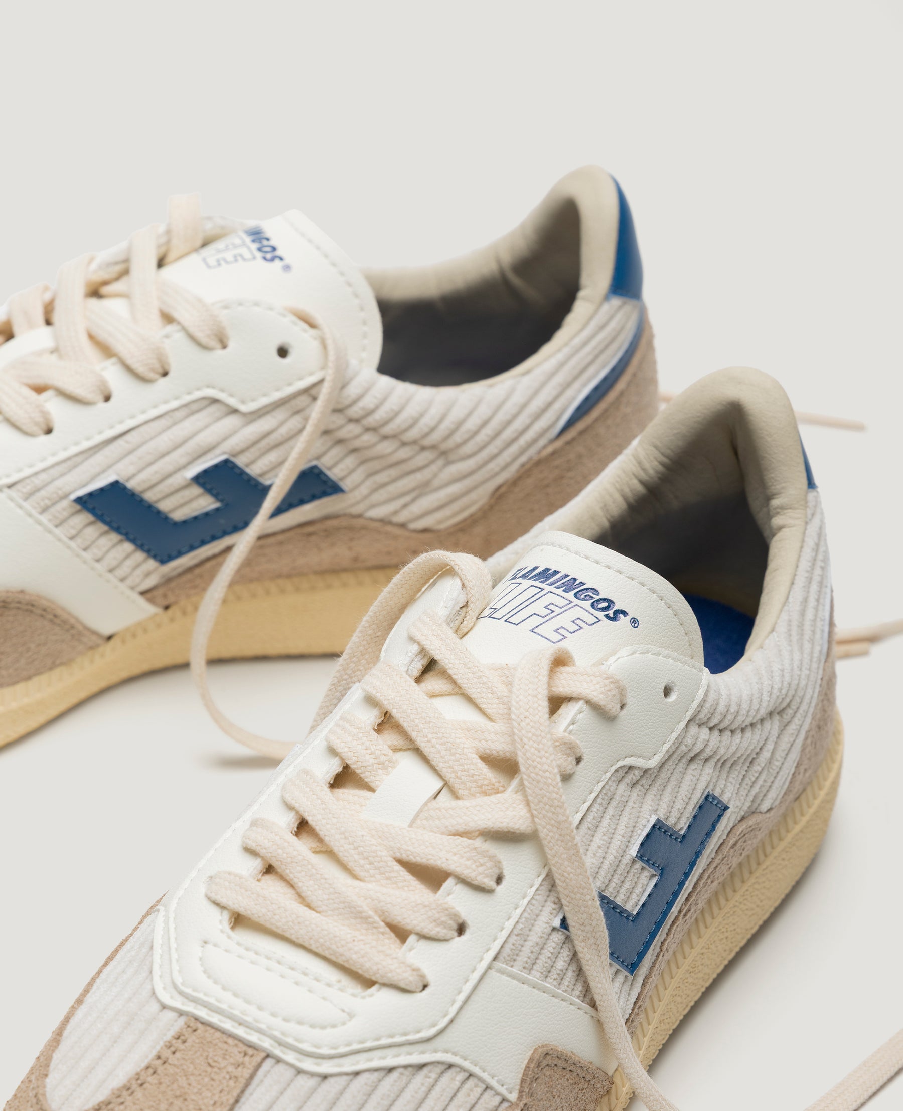 BURELA SLIM CORDUROY BLU