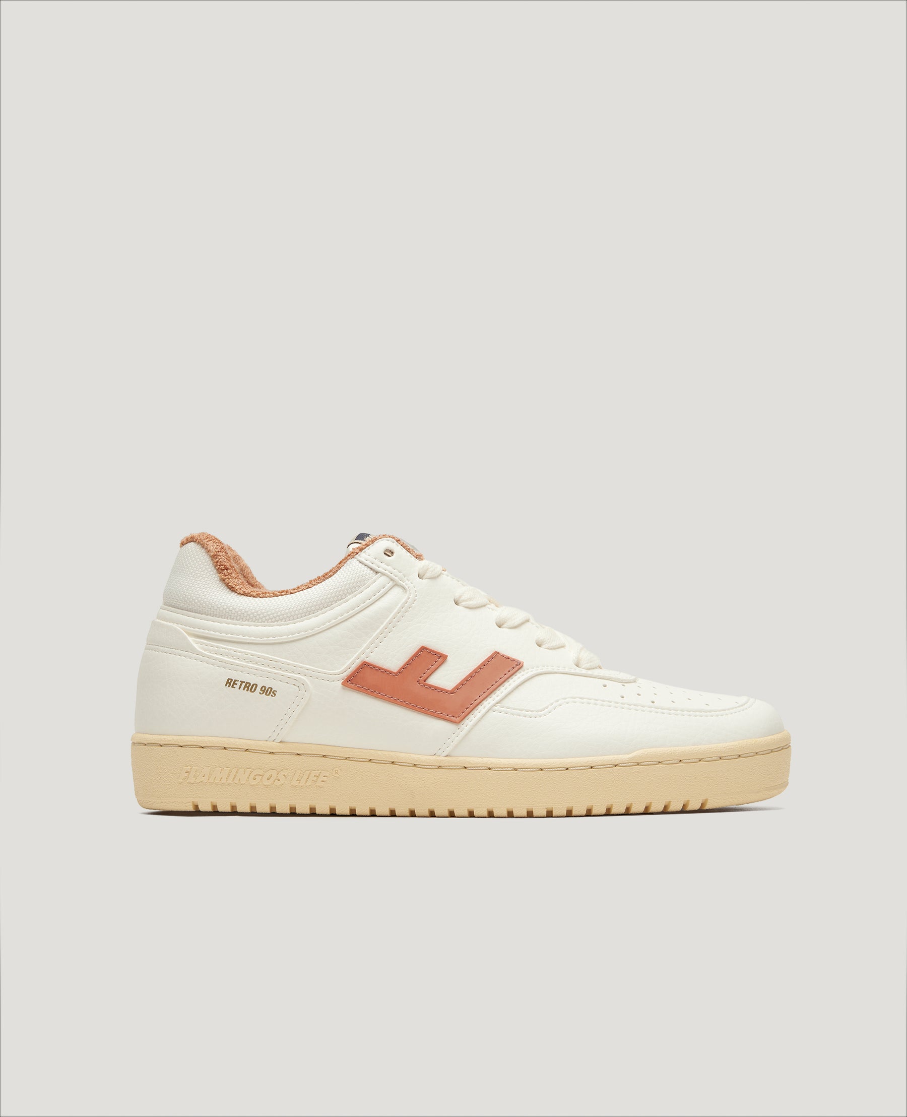 RETRO 90s WHITE APRICOT VANILLA